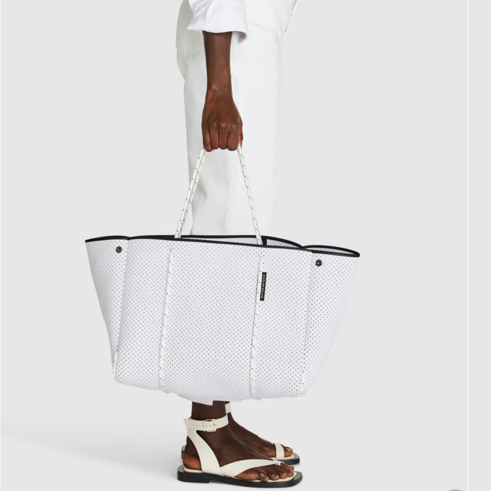 State of Escape white neoprene tote - Picture 4 of 13